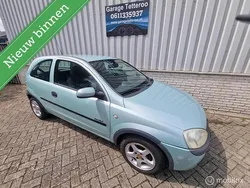 Groen Gebruikt 2001 Opel Corsa Comfort Hatchback | € 1.199 (Eerlijke prijs)