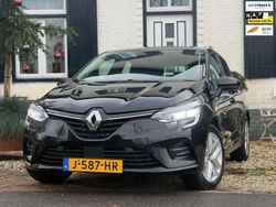 Zwart (metallic) Gebruikt 2020 Renault Clio V Zen Hatchback | € 12.650 (Goede deal)