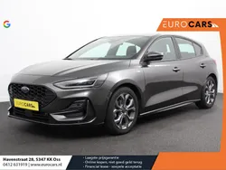 Grijs Gebruikt 2023 Ford Focus ST-Line Hatchback | € 21.690 (Eerlijke prijs)