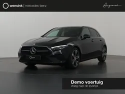 Zwart, metallic lak Gebruikt 2025 Mercedes A180 Luxury Hatchback | € 34.800 (Eerlijke prijs)