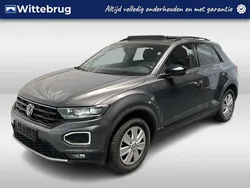 Grijs, metallic lak Gebruikt 2021 VW T-Roc Sportline SUV | € 30.950 (Eerlijke prijs)