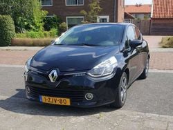Zwart Gebruikt 2015 Renault Clio IV Hatchback | € 7.900 (Iets duurder)