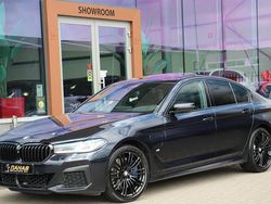 Zwart Gebruikt 2021 BMW 545e M Sport Sedan | € 48.995 (Eerlijke prijs)