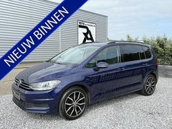 Blauw, metallic lak Gebruikt 2016 VW Touran MPV | € 14.950 (Eerlijke prijs)