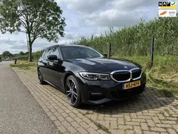Zwart Gebruikt 2022 BMW 330 Executive Stationwagen | € 31.875 (Super prijs)