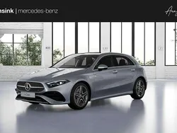 Zilver, metallic lak Nieuw 2025 Mercedes A250 Business Hatchback | € 48.661 (Eerlijke prijs)