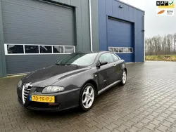 Grijs Gebruikt 2006 Alfa Romeo GT Coupé | € 2.450 (Eerlijke prijs)