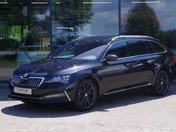 Zwart Gebruikt 2021 Skoda Superb LAURIN & KLEMENT Stationwagen | € 31.950 (Iets duurder)