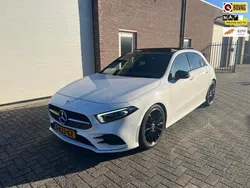 Wit Gebruikt 2018 Mercedes A250 AMG Hatchback | € 28.950 (Eerlijke prijs)