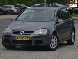 Grijs Gebruikt 2005 VW Golf IV Hatchback | € 3.499 (Iets duurder)