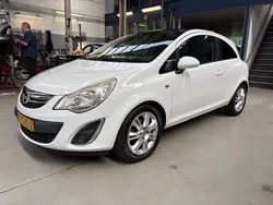 Wit Gebruikt 2011 Opel Corsa Hatchback | € 2.950