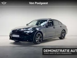 Zwart Gebruikt 2025 BMW 320e M Sport Sedan | € 49.895 (Eerlijke prijs)