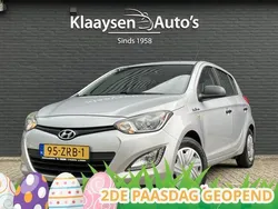 Grijs, metallic lak Gebruikt 2013 Hyundai i20 Edition Hatchback | € 6.450 (Eerlijke prijs)