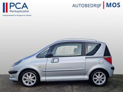 Grijs (metallic) Gebruikt 2005 Peugeot 1007 MPV | € 2.450