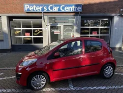 Rood Gebruikt 2012 Peugeot 107 Active Hatchback | € 4.250 (Eerlijke prijs)