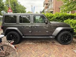 Grijs (metallic) Gebruikt 2022 Jeep Wrangler Unlimited Sahara SUV | € 74.000