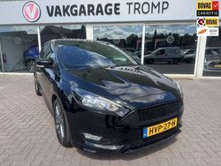 Zwart, metallic lak Gebruikt 2018 Ford Focus Business Edition Hatchback | € 13.950 (Iets duurder)