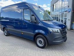 Blauw Gebruikt 2023 Mercedes Sprinter Van | € 37.510 (Duur)