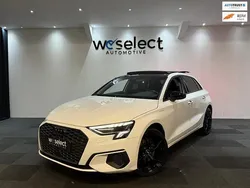 Wit Gebruikt 2021 Audi A3 Sportback Hatchback | € 35.950