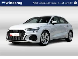Wit, metallic lak Gebruikt 2024 Audi A3 Sportback Design Hatchback | € 34.950 (Eerlijke prijs)