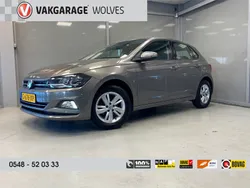 Grijs, metallic lak Gebruikt 2020 VW Polo Comfortline Hatchback | € 14.895 (Eerlijke prijs)