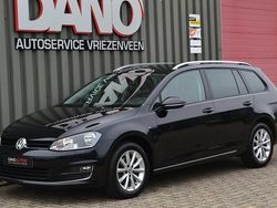 Zwart Gebruikt 2015 VW Golf VII LOUNGE Hatchback | € 10.950 (Eerlijke prijs)