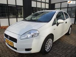 Wit Gebruikt 2011 Fiat Grande Punto Hatchback | € 2.950 (Eerlijke prijs)