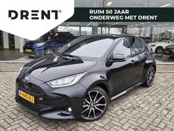 Zwart Gebruikt 2022 Toyota Yaris Premium Hatchback | € 24.895 (Eerlijke prijs)