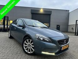 Blauw Gebruikt 2012 Volvo V40 Kinetic Hatchback | € 4.299 (Eerlijke prijs)