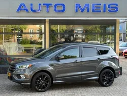 Grijs Gebruikt 2017 Ford Kuga ST-Line SUV | € 13.900 (Goede deal)
