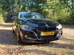 Zwart Gebruikt 2013 BMW 320 Sedan | € 11.000 (Super prijs)