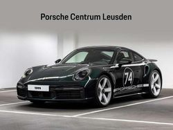 Groen Nieuw 2025 Porsche 992 Coupé | € 414.844