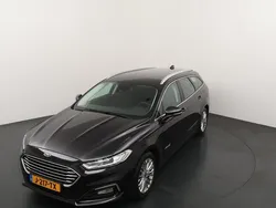 Zwart Gebruikt 2020 Ford Mondeo Titanium Stationwagen | € 20.950 (Eerlijke prijs)