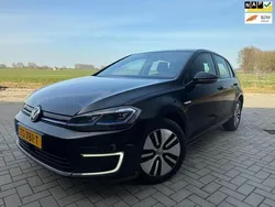 Zwart Gebruikt 2018 VW e-Golf Hatchback | € 12.950 (Eerlijke prijs)