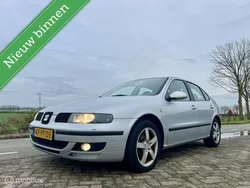 Grijs Gebruikt 2004 Seat Leon Sport Hatchback | € 1.495 (Eerlijke prijs)