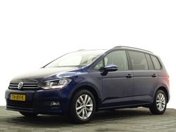 Blauw metallic Gebruikt 2018 VW Touran Highline MPV | € 19.900 (Eerlijke prijs)