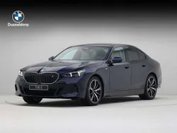Blauw, metallic lak Nieuw 2025 BMW i5 Comfort Edition Sedan | € 95.154 (Duur)