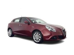 Rood (metallic) Gebruikt 2012 Alfa Romeo Giulietta Distinctive Hatchback | € 4.445 (Iets duurder)