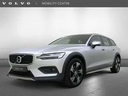 Grijs Gebruikt 2019 Volvo V60 CC Pro Stationwagen | € 35.935 (Eerlijke prijs)