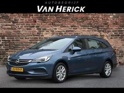 Blauw Gebruikt 2016 Opel Astra Edition Stationwagen | € 8.995 (Goede deal)