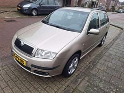 Beige Gebruikt 2005 Skoda Fabia Elegance Stationwagen | € 1.500 (Duur)
