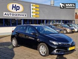 Zwart Gebruikt 2015 Toyota Auris Executive Hatchback | € 13.500 (Eerlijke prijs)