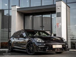 Zwart, metallic lak Gebruikt 2018 Porsche Panamera Sport Turismo Sedan | € 65.950 (Iets duurder)