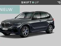 Grijs Gebruikt 2022 BMW X5 M Sport SUV | € 66.940 (Eerlijke prijs)