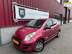 Rood Gebruikt 2011 Suzuki Alto Hatchback | € 2.850 (Goede deal)