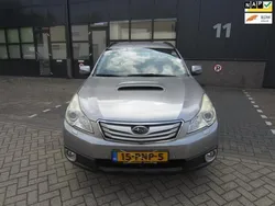 Grijs Gebruikt 2011 Subaru Outback SUV | € 3.750