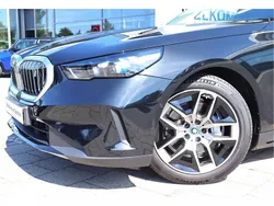 Saphirschwarz (donker zwart metallic) Gebruikt 2025 BMW i5 Executive Sedan | € 79.950