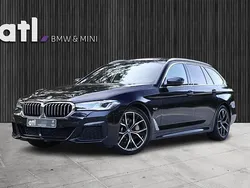 Zwart Gebruikt 2022 BMW 530e Executive Stationwagen | € 42.950 (Eerlijke prijs)