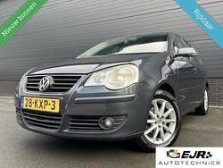 Grijs (metallic) Gebruikt 2008 VW Polo Comfortline Hatchback | € 2.950 (Eerlijke prijs)