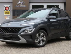 Dark knight (grijs parelmoer) Gebruikt 2021 Hyundai Kona Comfort SUV | € 22.950 (Goede deal)